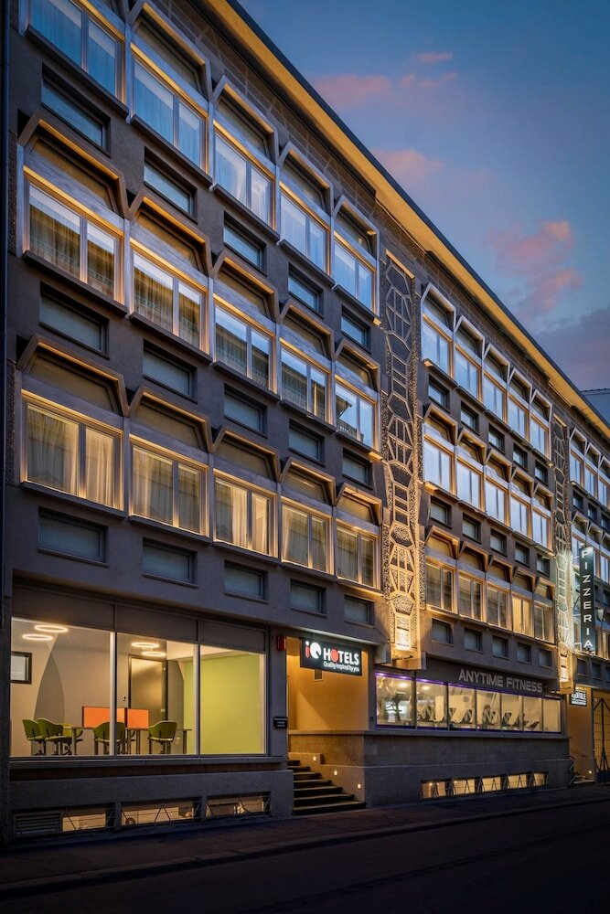 Фото отеля 1