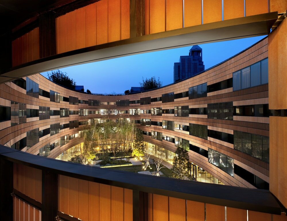 Фото Hualuxe Shanghai Twelve at Hengshan