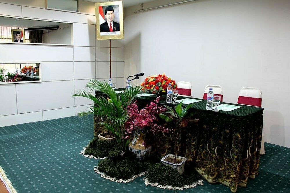 Фото New Grand Park Hotel