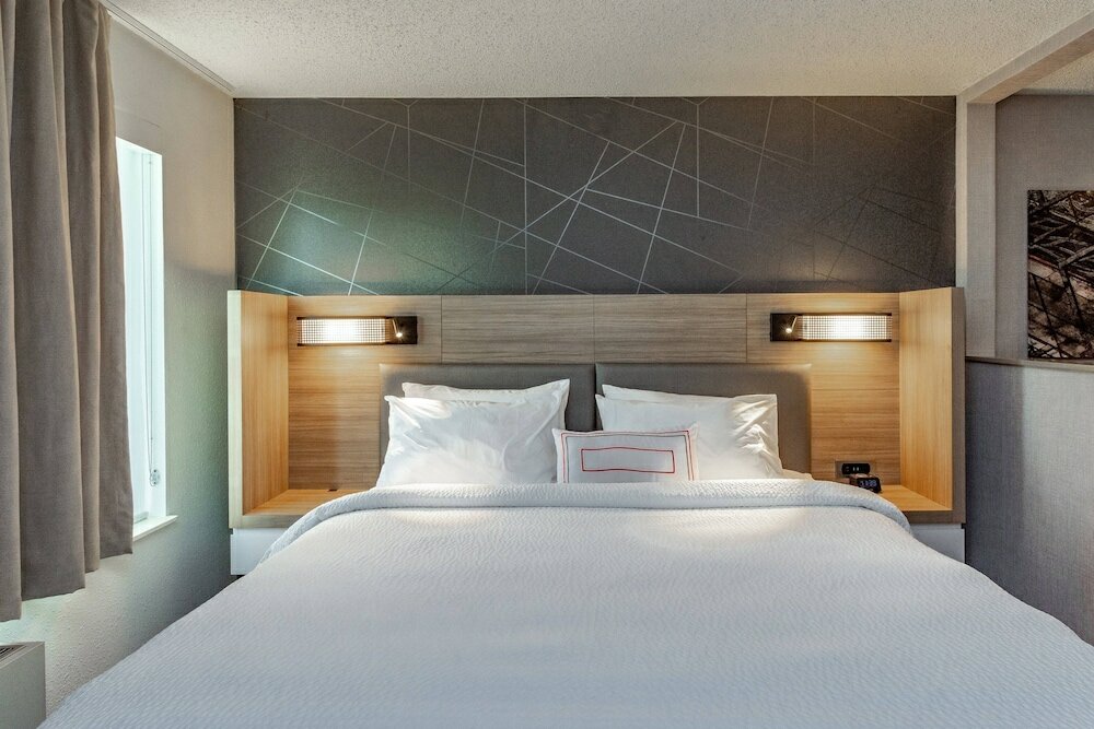 Фото SpringHill Suites Anchorage Midtown