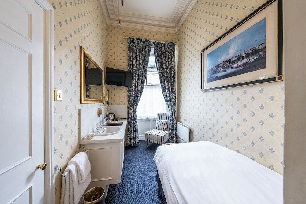 Фото The Kennard