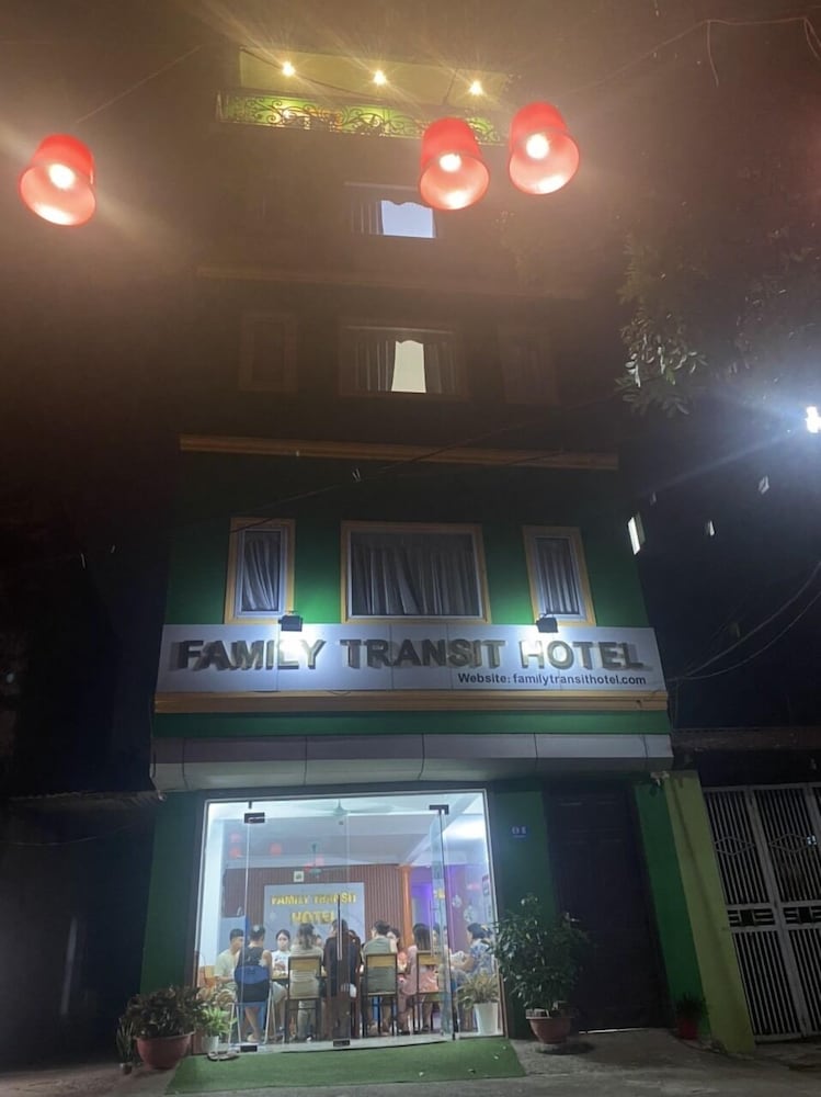 Фото Family Transit Hotel