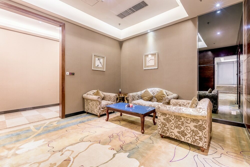 Фото Alice • Shuishanfang Honorableincomparadble Hotel