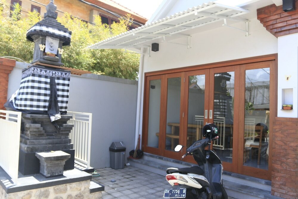 Фото Sweet Corner Guest House