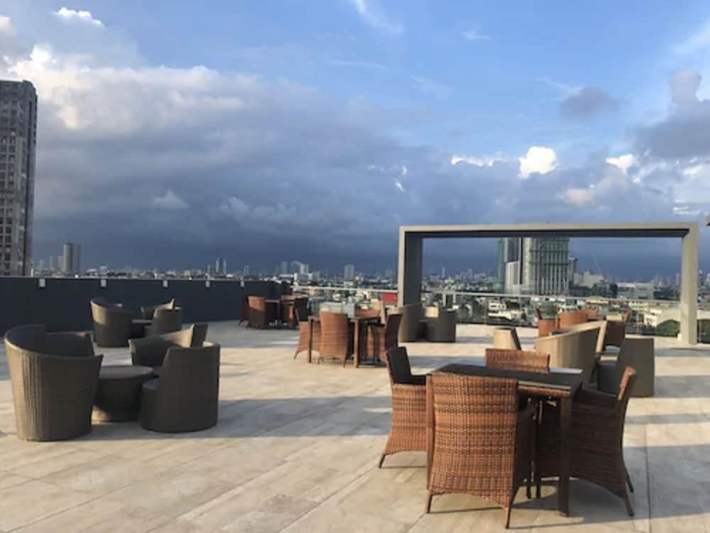 Фото Ramada Encore by Wyndham Makati