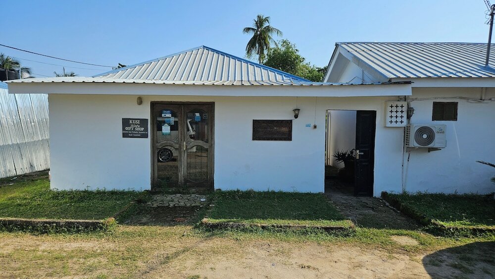 Фото Nungwi House