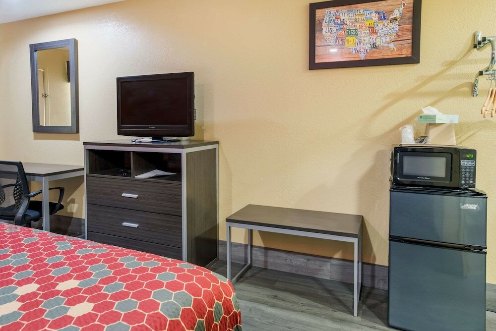 Фото Econo Lodge Lake Charles University Area