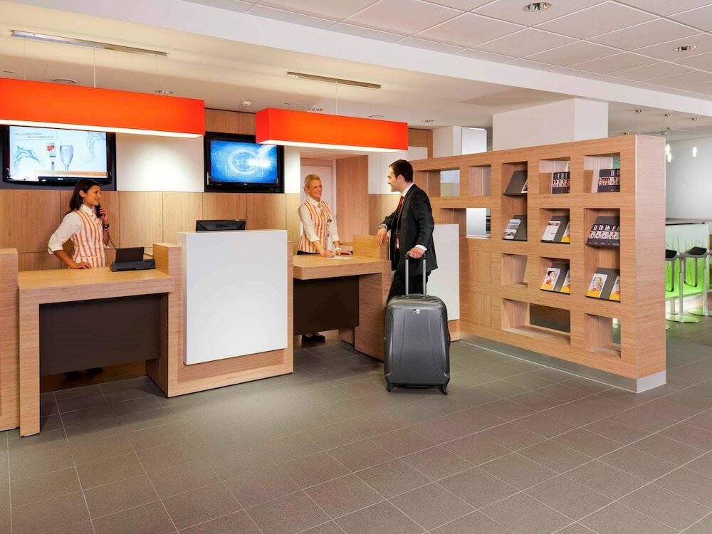 Фото Ibis Augsburg Hauptbahnhof