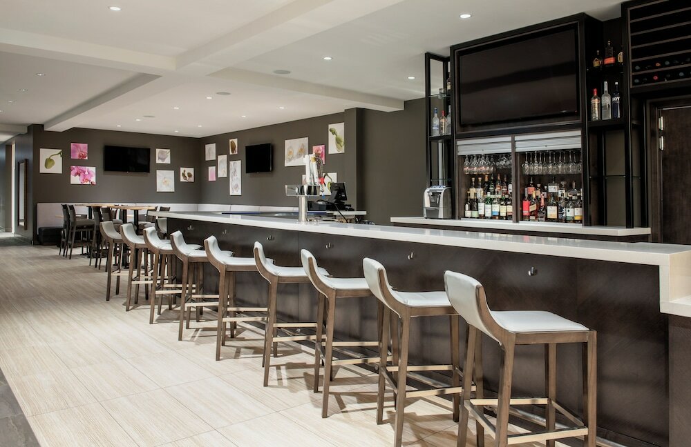Фото Hilton Garden Inn Winnipeg South