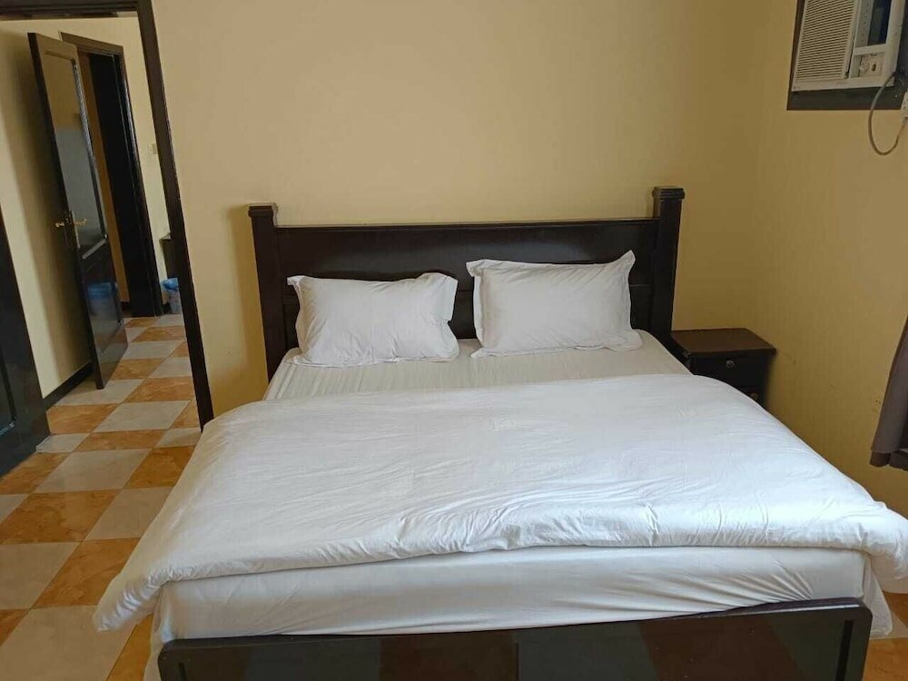 Фото Al Eairy Furnished Apartments Tabuk 2
