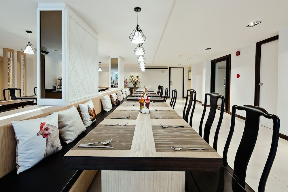 Фото Three Sukhumvit Hotel