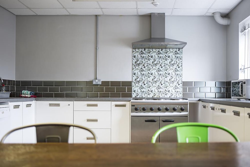 Фото John Lester & Eddie Colman Courts - Campus Accommodation