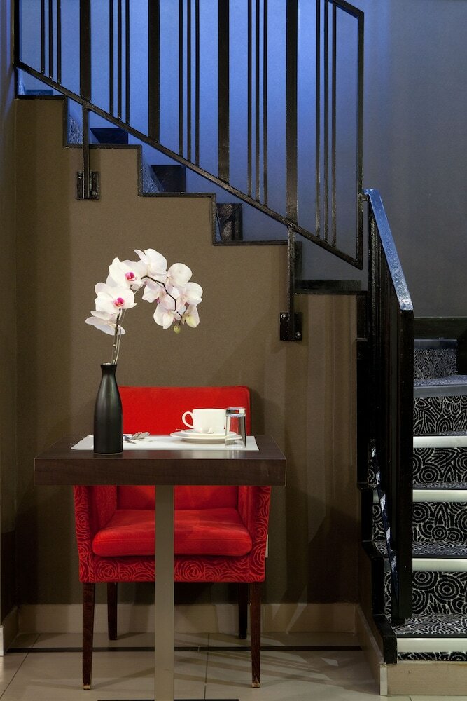 Фото Hotel Eiffel Seine