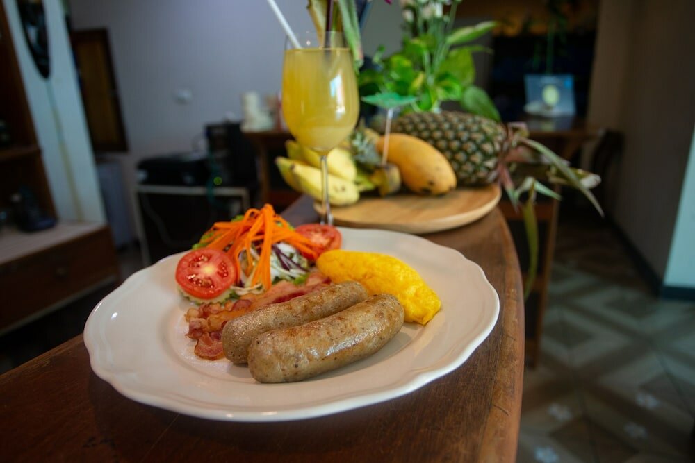 Фото Seven Seas Hotel