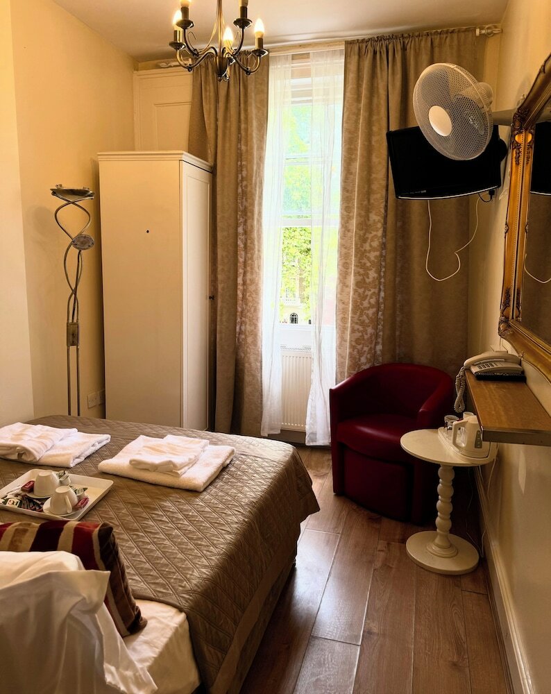 Фото ABC Hyde Park Hotel