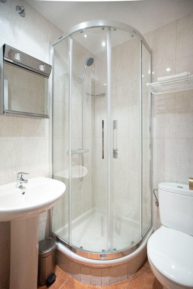 Фото Hostal Los Alpes