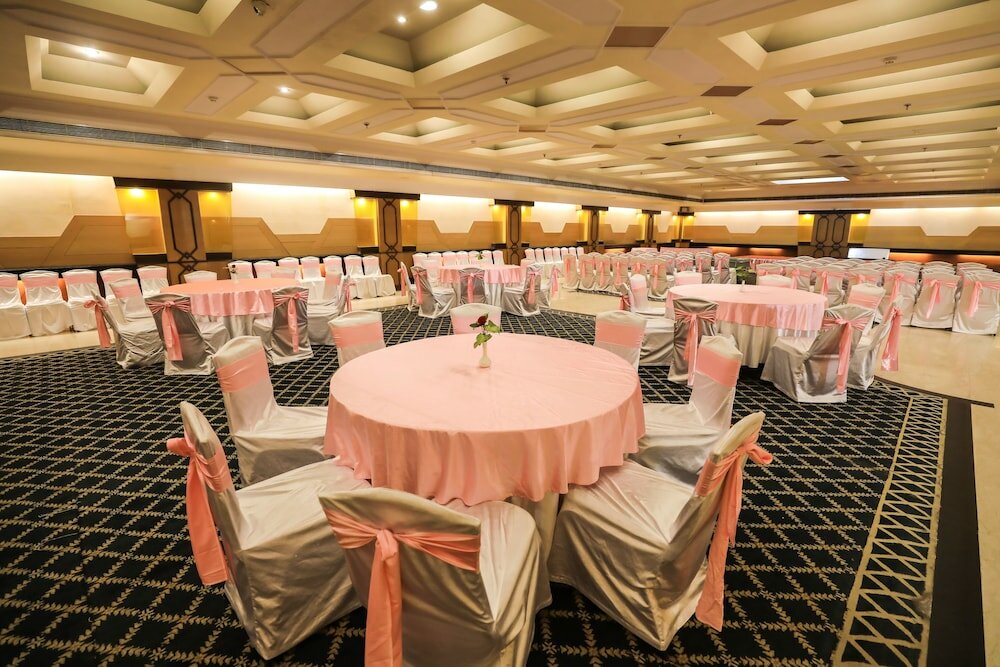 Фото The Piccadily Lucknow