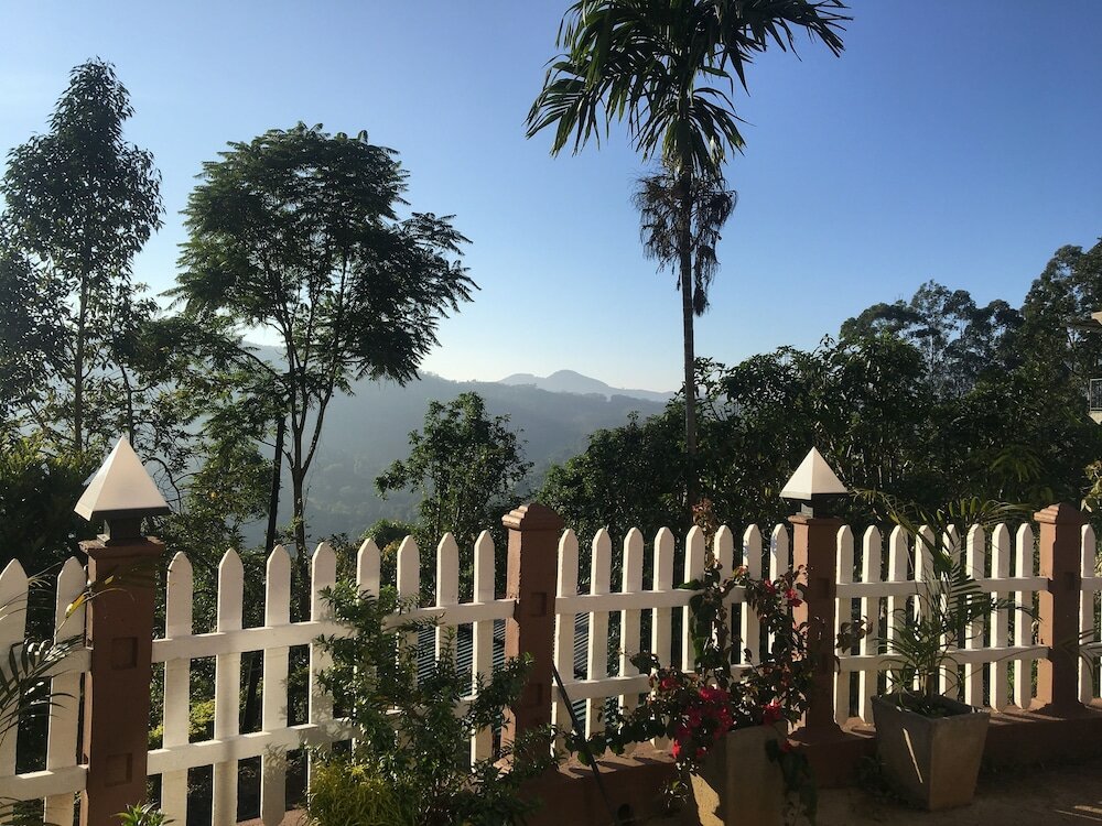 Фото Ella Red Rock