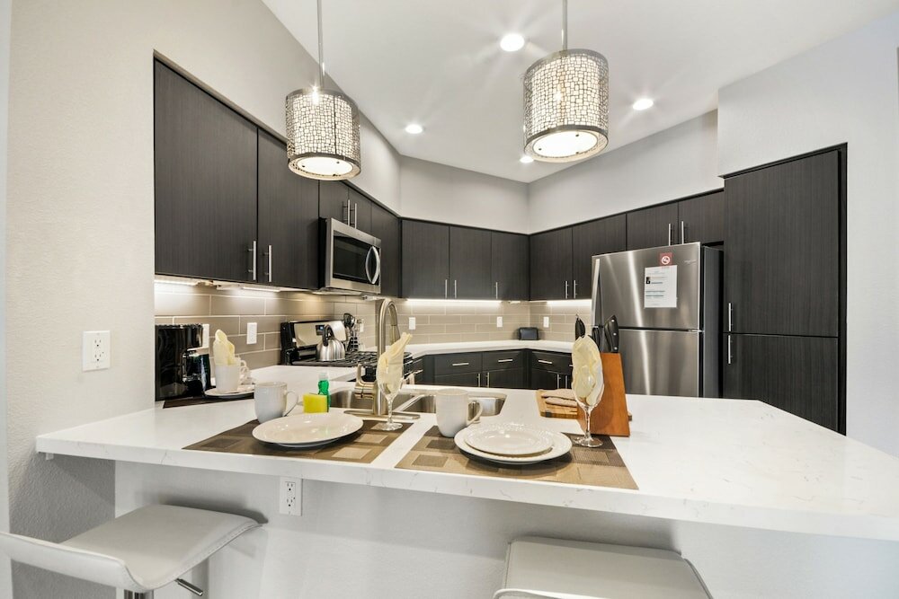 Фото Bluebird Suites near Facebook Hq