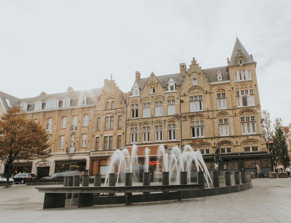 Фото отеля 1