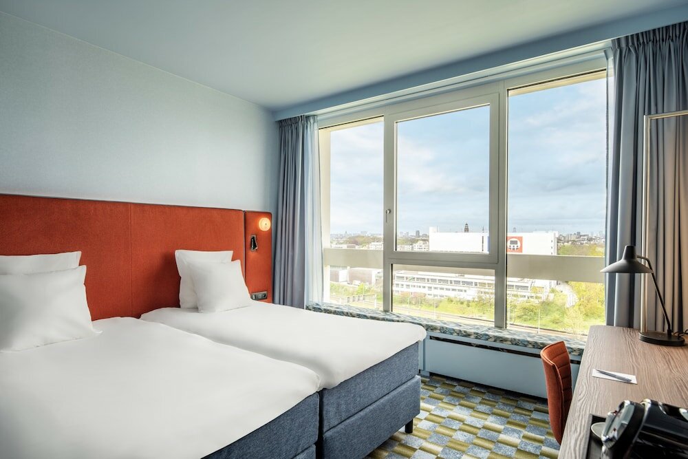 Фото Crowne Plaza Antwerpen by IHG