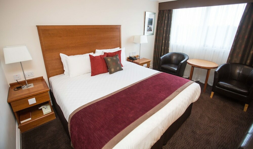 Фото The Aberdeen Altens Hotel