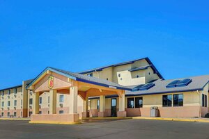 Гостиница Comfort Inn & Suites Hutchinson