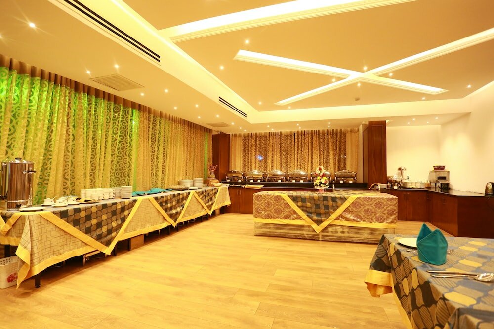 Фото Marino Royal Hotel