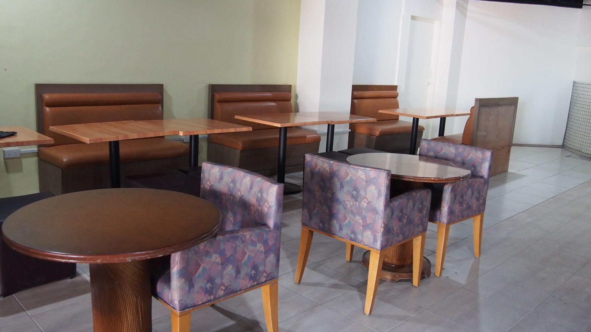 Фото Sunday Hostel