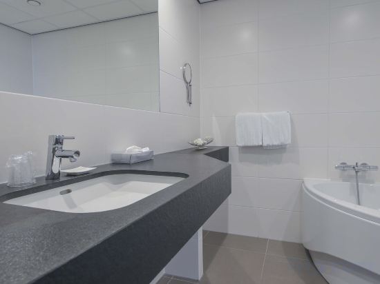 Фото Fletcher Hotel De Wageningsche Berg