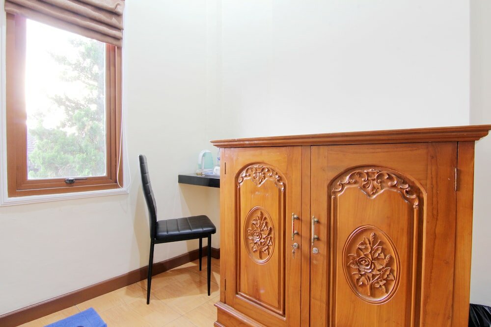 Фото Lingga Hotel