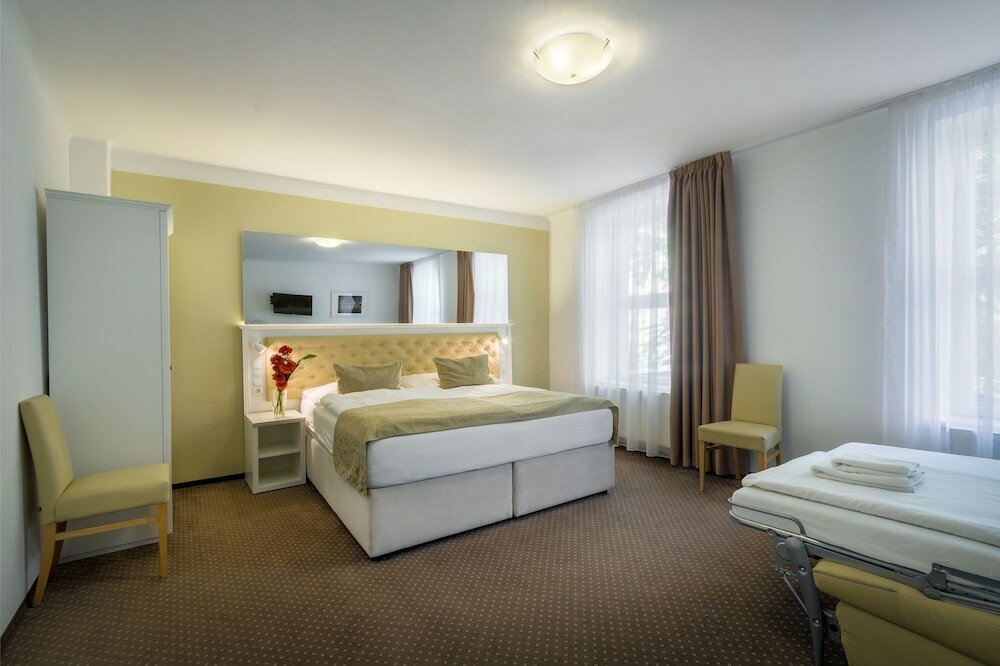 Фото Hotel Taurus