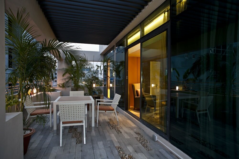 Фото Отель Lakeshore Banani