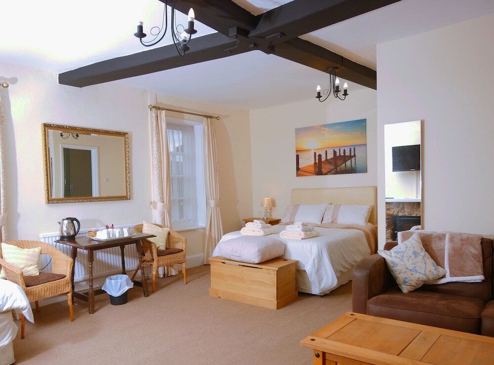 Фото The Five Bells