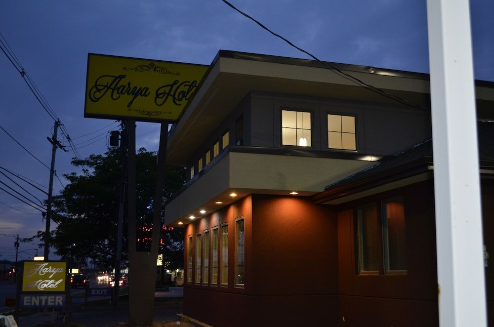 Фото AArya Hotel by Niagara Fashion Outlets