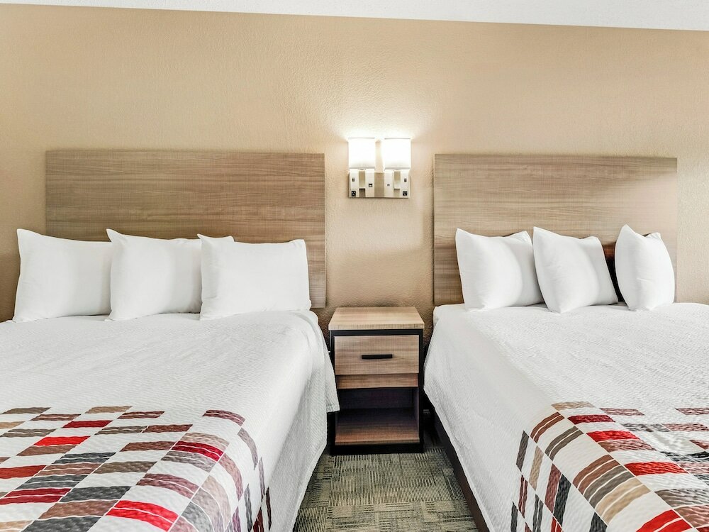 Фото Red Roof Inn Ann Arbor - University of Michigan South