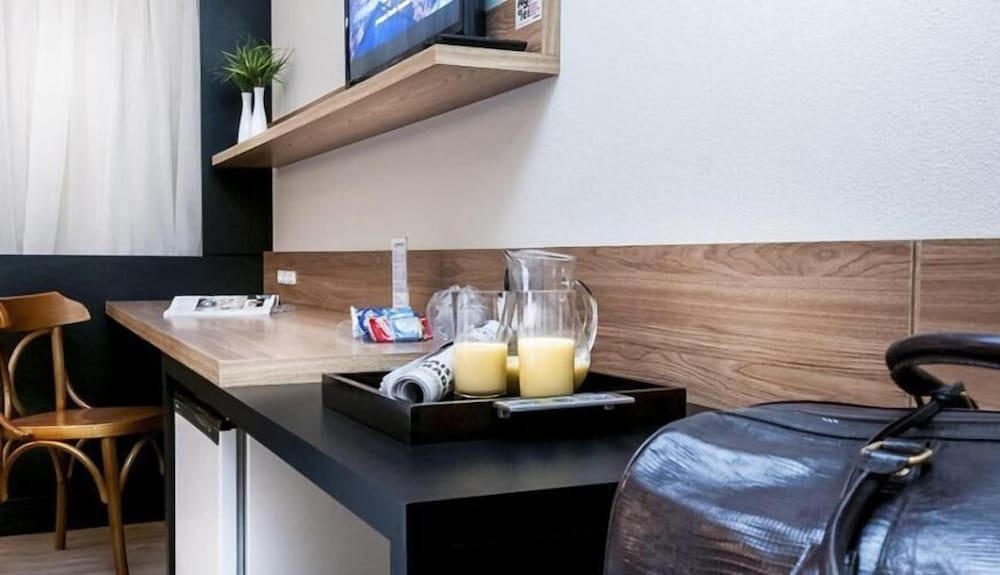 Фото Cambirela Hotel