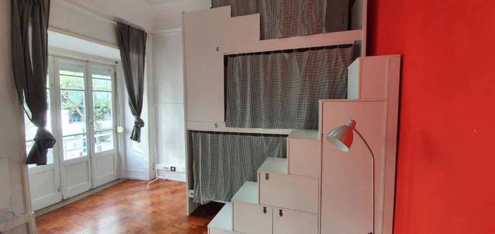 Фото Castilho 63 Hostel and Suites