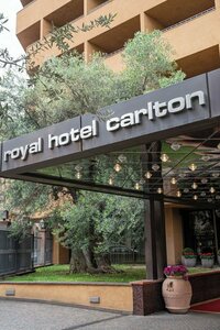 Гостиница Royal Hotel Carlton
