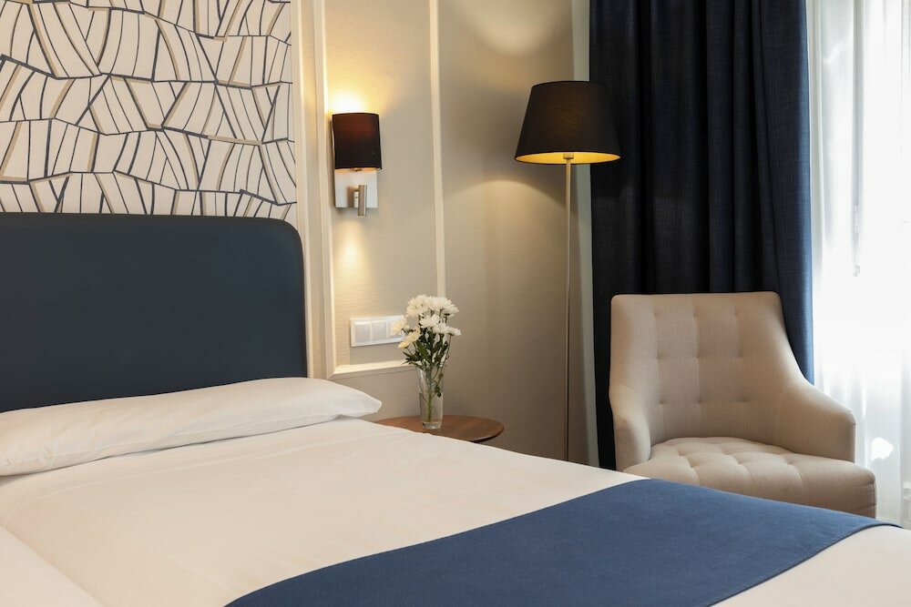 Фото Hotel Corona De Castilla Burgos