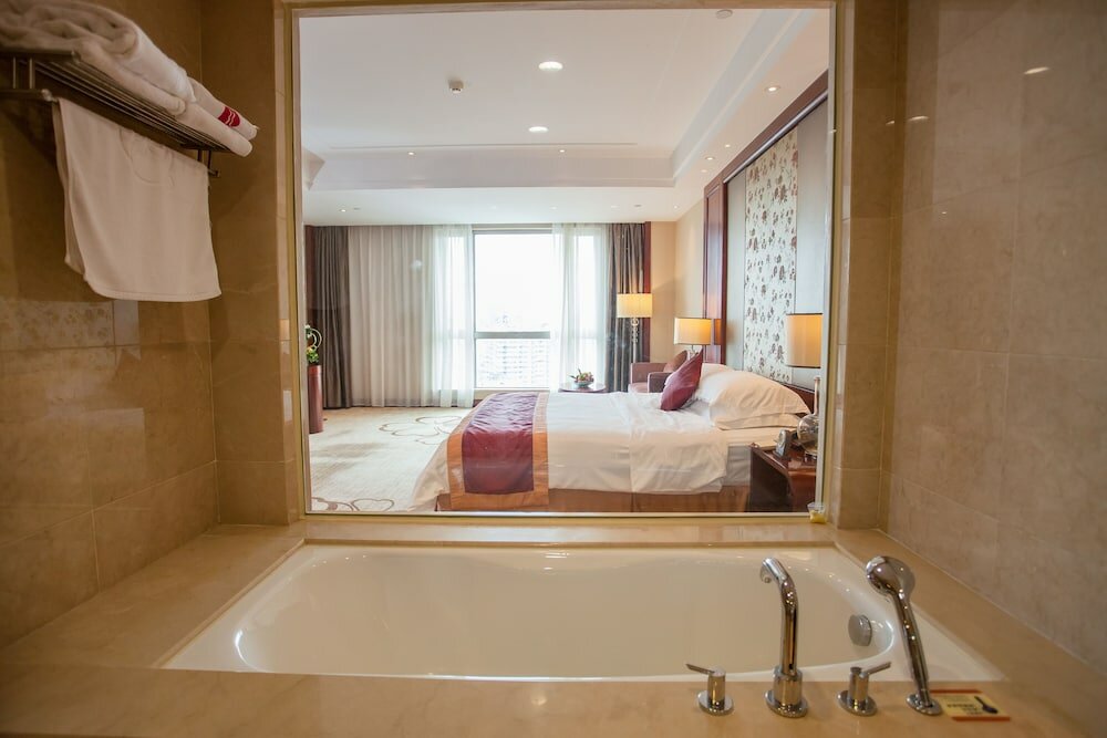 Фото Ramada Plaza by Wyndham Shaoguan City Centre