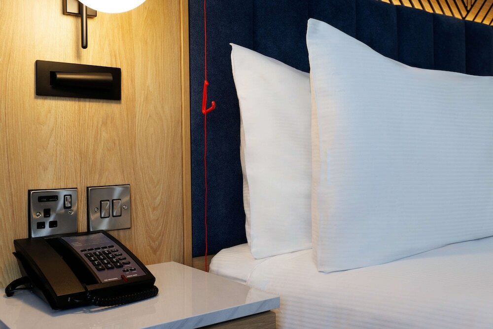 Фото DoubleTree by Hilton Hotel Coventry