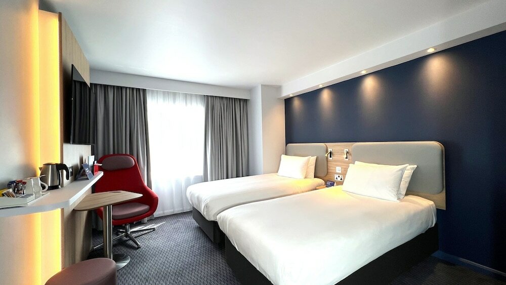 Фото Holiday Inn Express Windsor, an Ihg Hotel