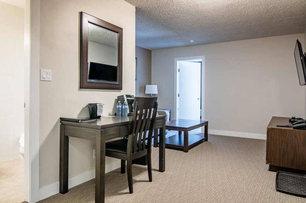 Фото Northwood Plaza Hotel