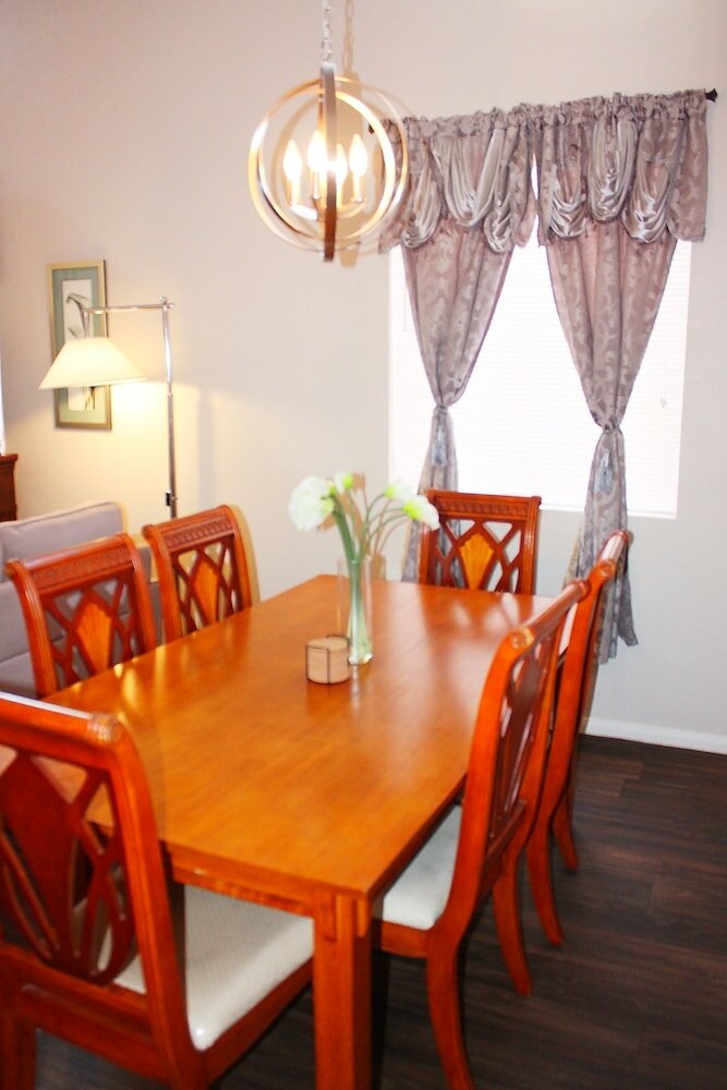 Фото Advantage Court