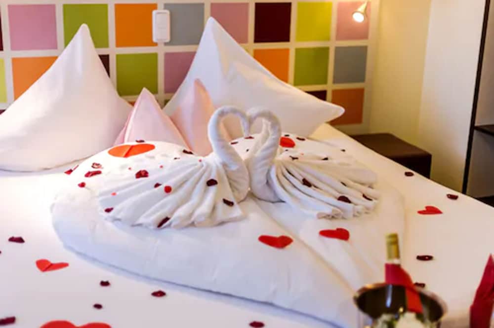 Фото Hotel Arooma