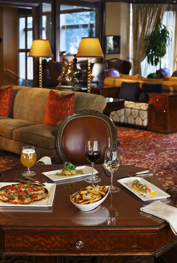 Фото Windsor Court Hotel