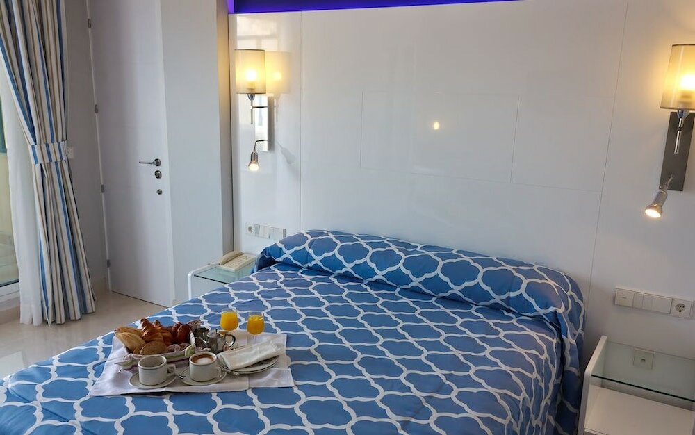 Фото Hotel La Cala Finestrat