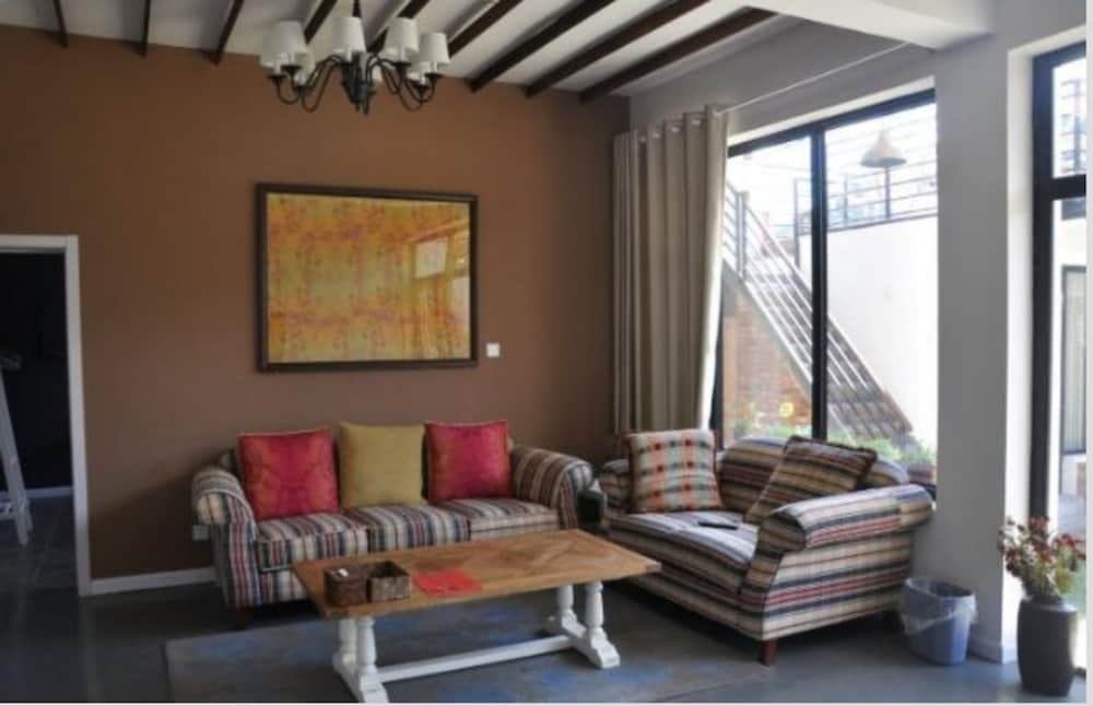 Фото Beijing Yijingjiali Inn