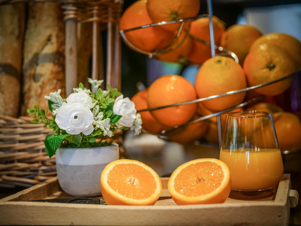 Фото Hôtel Inn Design Chartres Resto Novo